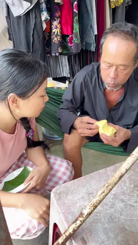 Cha nói thèm bánh bông lan ❤️#angicungduoc #monngonmoingay #ancungtiktok 