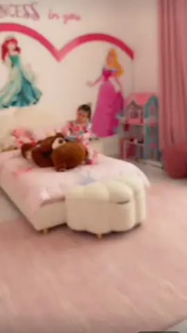 هدايا لميرو وسند #يوميات_ريتشو_وننوش_والاولاد #مشاهير_تيك_توك_مشاهير_العرب #ريتشو_وننوش #السيدة👸🏻✨ 