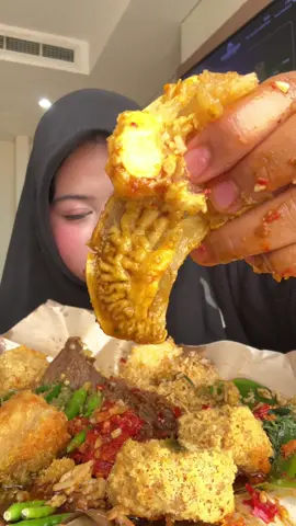 MUKBANG NASI PADANG NGILER! + Tahu go! #Mukbang #nasipadang #viral #fyp #tiktok 