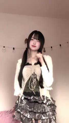 この日はお家にあるものだけで強め？コーデしてみた#08