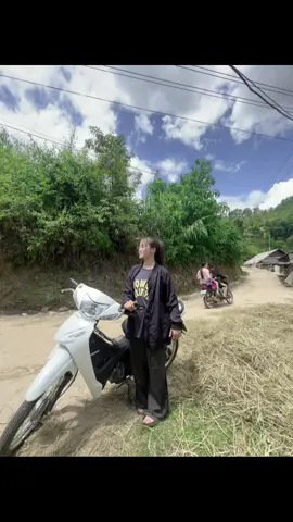 Nghĩ mà tủi🥲#xuhuongtiktok 