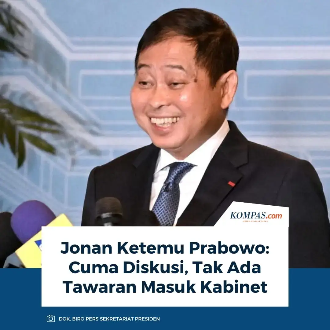 Mantan Menteri Energi dan Sumber Daya Mineral (ESDM), Ignasius Jonan, bertemu dengan Presiden Prabowo Subianto di Istana Kepresidenan, Jakarta, Senin (3/11/2025) sore.  Saat ditanyai wartawan soal apakah dirinya ditawari masuk kabinet, Jonan membantahnya. 
