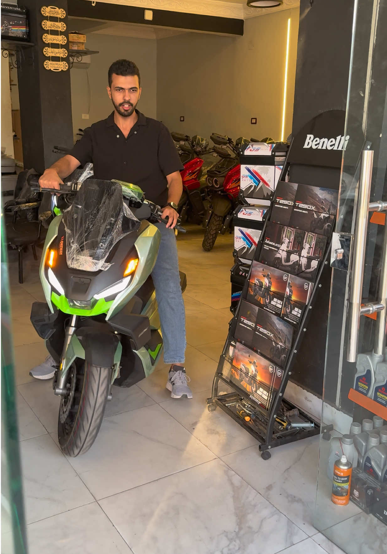 سكوتر كيواي نيكسي 200 انجيكشن وتبريد مياه 🔥 مواصفات سكوتر Keeway Nexy 200i👇 ◀️ سعة الموتور  : 200cc ◀️ قوة الموتور : 18 حصان ◀️ عزم الموتور : 17 نيوتن ◀️ نظام حقن الوقود : انجيكشن ◀️ نظام تدوير بدون مارش 