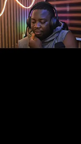 Like and follow guys... support our new page #viralreels #comedy #funny #reelschallenge #dynamicslyf