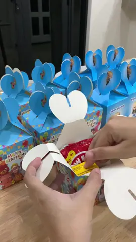 ganitong lootbags na uso ngayon mima ko! lakas maka shala sa bday party 🥳#lootbags #birthdaylootbags #partylootbags #kidsparty #lootbag 