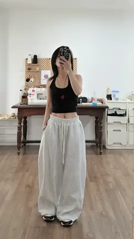 Quần nỉ ống cong cũng xinh dữ 😗 #phanlem 