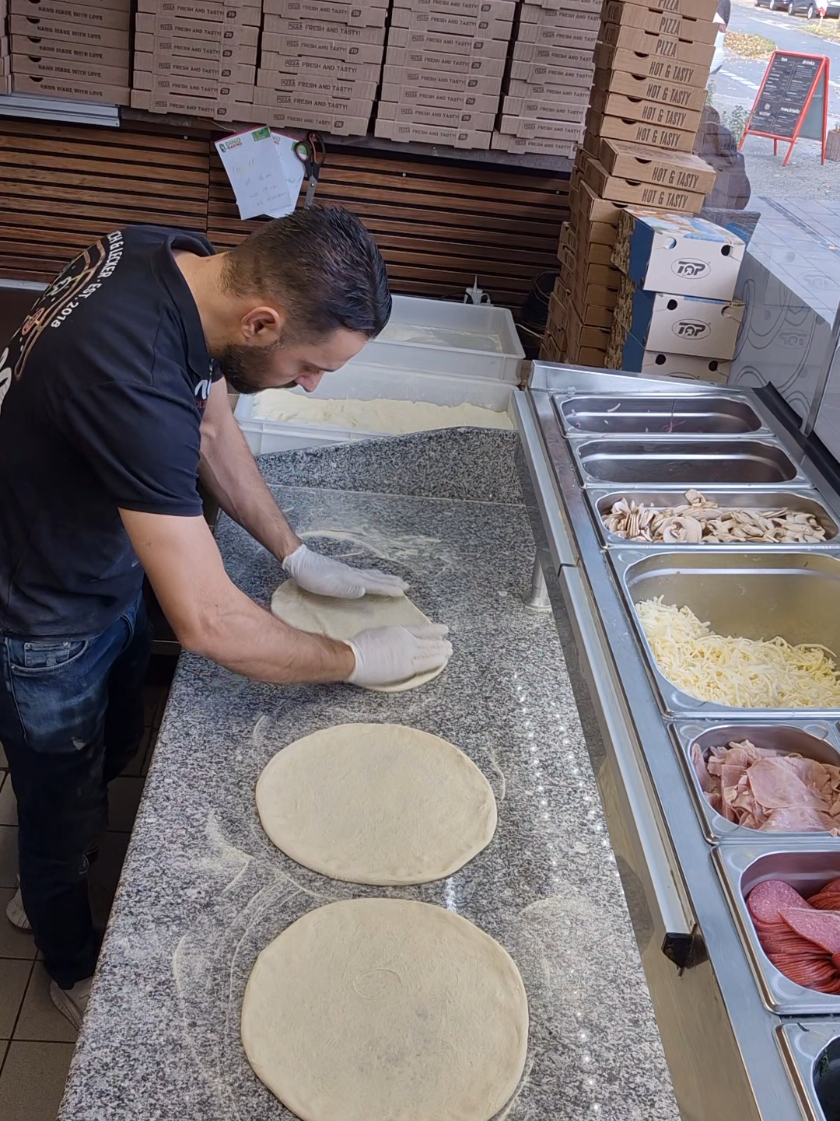 #albania #pizza #pizzalover #europe #deutschland 