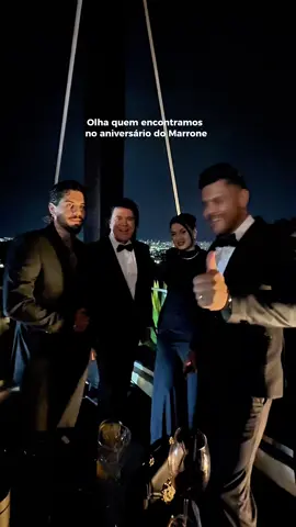 Olha quem encontramos no aniversário do @marrone eles @anacastelacantora @zefelipe  #joaomorenoemariano #anacastela #zefelipecantor  @doutorterno 
