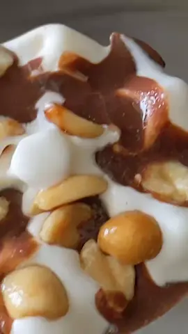 @Esrat Jahan  এই দুইটা মানুষ একটা মেয়ের জন্য কতটা আপন  একমাত্র ওই মেয়েটাই জানে 