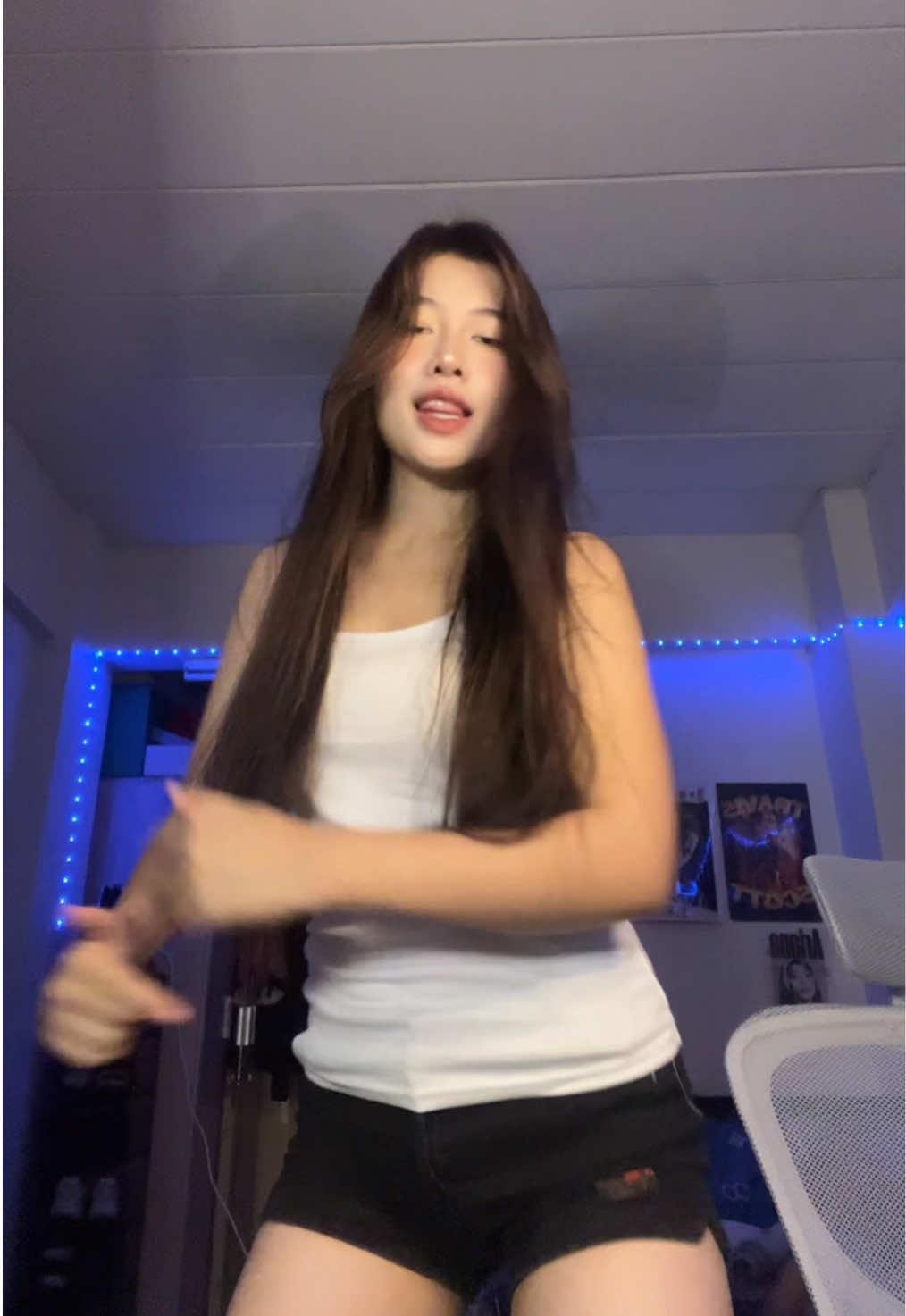 ทันเพลงนี้ไม่เด็กแล้วนะ5555 #wlw 