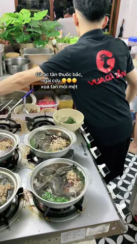 gà ác tần lá ngải#vuagatan #ancungtiktok#tiktokfood #hanoi #hanoifood 