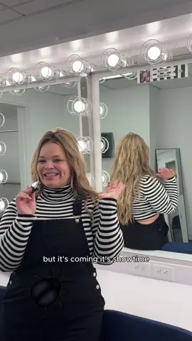 DEBUT TONIGHT @BeetlejuiceBway 🖤🤍💚💜🖤🤍💚💜🖤