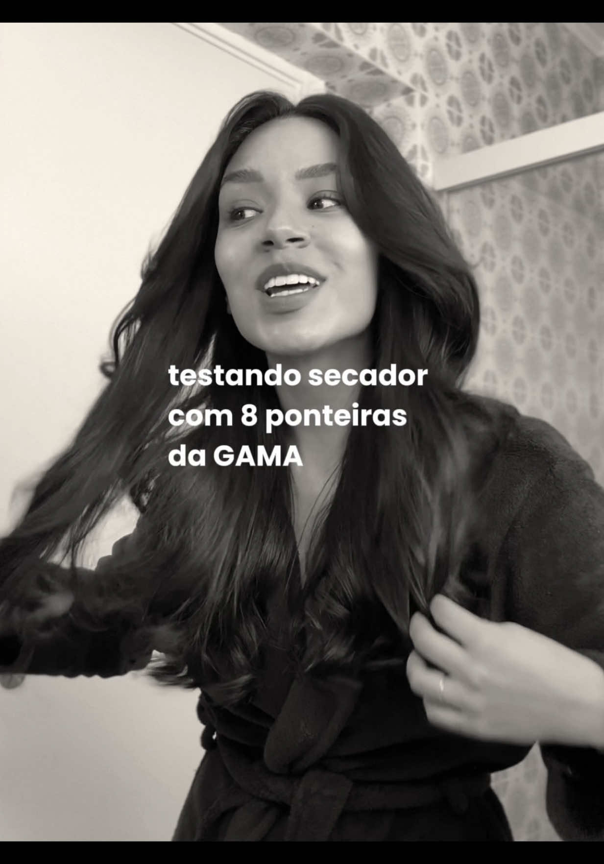 O Uniq é o novo secador com 8 ponteiras da GAMA e é óbvio que eu corri pra testar com vocês hehe o que acharam? #uniqgamaitaly #dupedyson #escovamodelada 