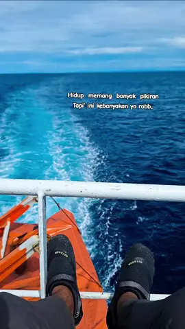 kopi hitam pun tetap di sukai,artinya kamu ngak harus selalu manis untuk bisa di terima. #adakisahyangbelumselesai #pulaugag #sorongpapuabaratdaya #indonesia🇮🇩 