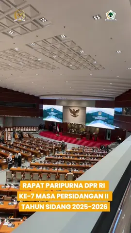Jakarta, 4 November 2025 Kami mengikuti Rapat Paripurna DPR RI Masa Persidangan II Tahun Sidang 2025–2026 di Ruang Rapat Paripurna, Gedung Nusantara II DPR RI. Agenda Rapat Paripurna kali ini adalah mendengar pidato Ketua DPR RI pada pembukaan masa persidangan II tahun Sidang 2025-2026.  Melalui momentum ini, kami dari DPR RI menegaskan komitmen untuk terus menjalankan tugas dan fungsi konstitusional secara profesional, transparan, dan berorientasi pada kepentingan rakyat.