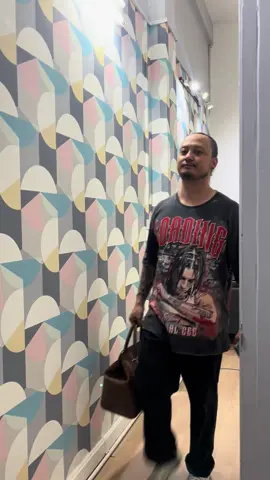 ဘာတေထည့်ထား#ထိုင်းရောက်ရွှေမြန်မာ🇲🇲🇲🇲🇲🇲 #ထိုင်းရောက်ရွှေမြန်မာ🇲🇲🇲🇲🇲🇲 #ကရင်မလေး🇳🇱 #foryoupage #fyp 