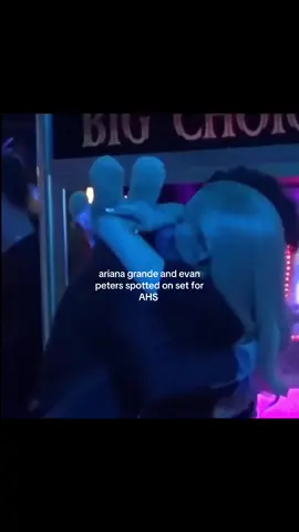 ariana grande and even peters spotted filming season 13 of american horror story #ahs #evanpeters #arianagrande #taissafarmiga #jessicalange 