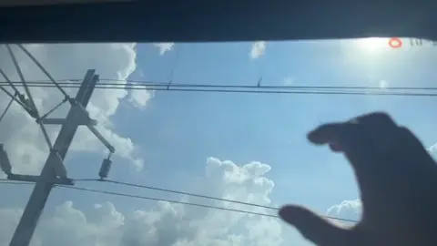 ခရီးတစ်ခုရဲ့ တေးသွား  #fingerstyleguitar #music 