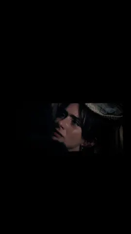 “Ho capito che la memoria è solo un altro modo di viaggiare nel tempo. Non ho imparato perciò ad amare altre donne, ma come raggiungerla, in altre epoche”. -Dracula: A Love Tale #dracula #fyp #Love 