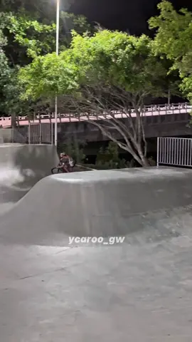 Vídeo original!! ❤️🤣 . . . #bike #grau #pistadeskate #bicicleta 