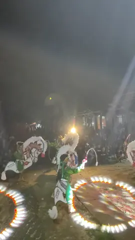 POV. Atas panggung.😂 #putrorajekwesi  #jawoto_jossgandoss  #sugehseneng  #jawotolighting  #jawotomusic 