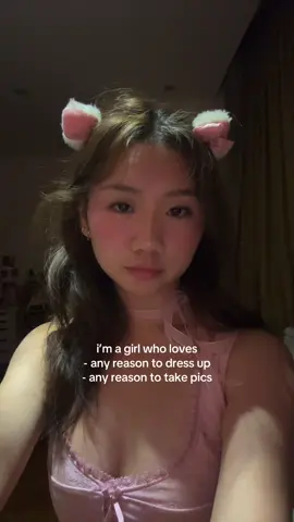 wasn’t planning on celebrating halloween until i thought about the photos