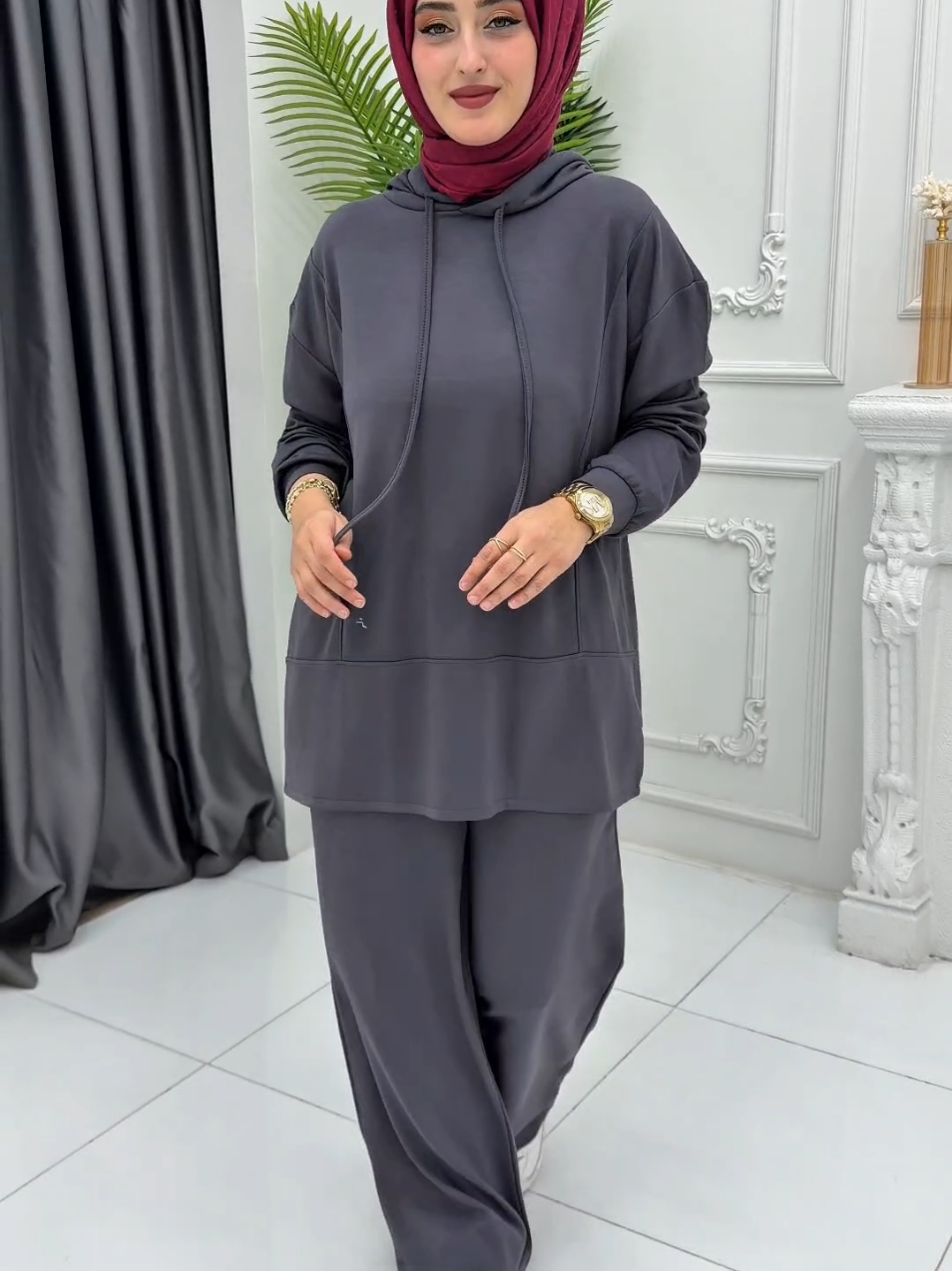 🤩Yeni Sezon,Yeni Ürün🤩 🌹 GİZEM TAKIM 💥 1ALANA 1BEDAVA 💥 🌹Kumaş Bilgisi 🌹Oyshoo Kumaş 📌Kod:1251 💸 Fiyat 2.000 TL  🌹1BEDEN 4244 🌹2BEDEN 4648 🌹3BEDEN 5052 🌹Boy Bilgisi 🌹Tunik 120 cm  🌹Pantolon 100 cm 💥1 ALANA 1 BEDAVA  ❤İKİ ÜRÜN 2.000 TL  KARGO VE KAPIDA ÖDEME ÜCRETSİZDİR ❤️ 🌹Bilgi ve sipariş için dm'den ve WhatsApp'tan iletişime geçebilirsiniz ❤️ 🚚  Kargo kapıda ödeme ücretsiz ❤ #yenisezon #moda #büyükbeden #takım #pantolon 