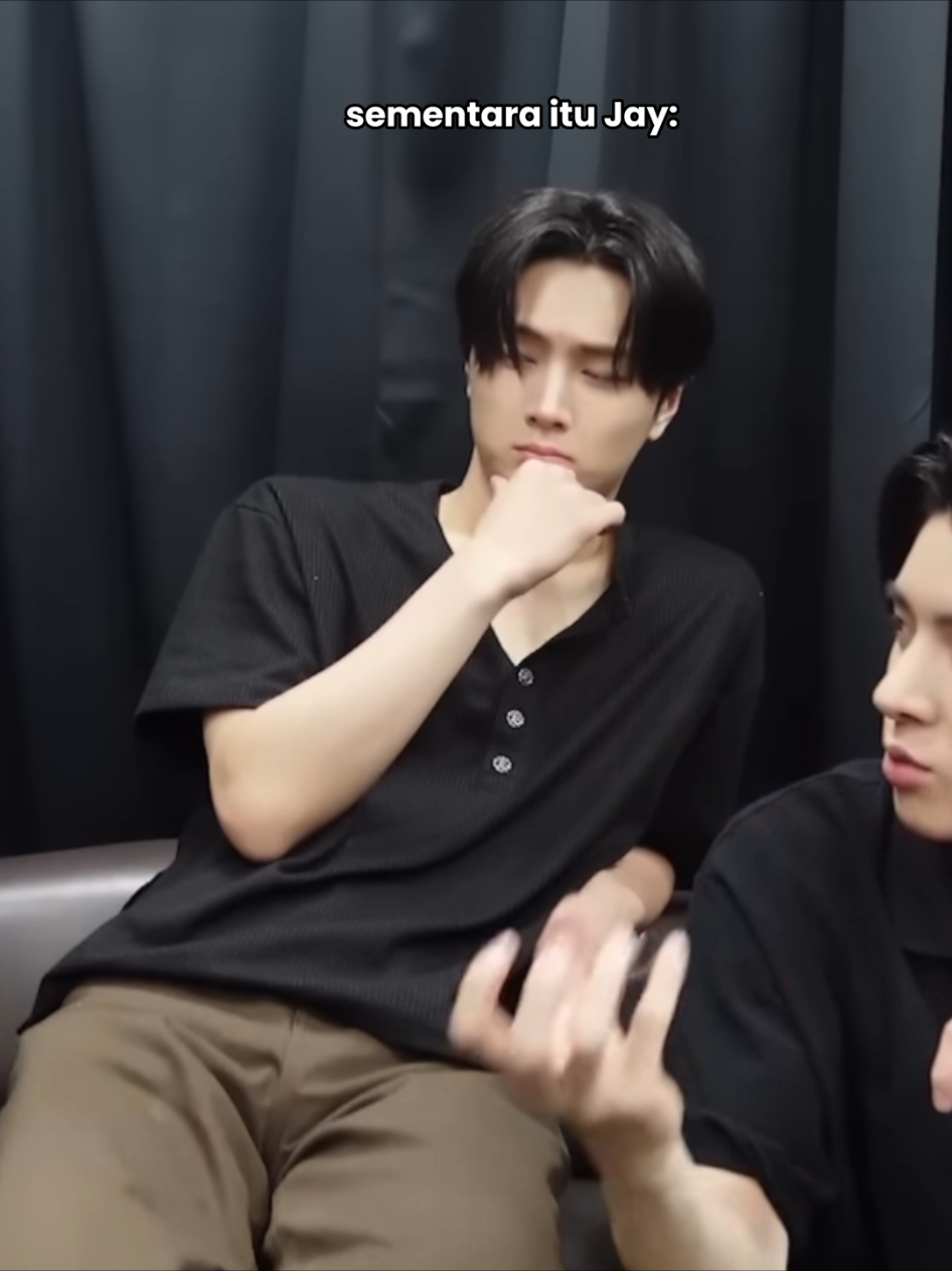 ini mau bahas konser apa teori einstein sih😩 #jay #jake #sunghoon 