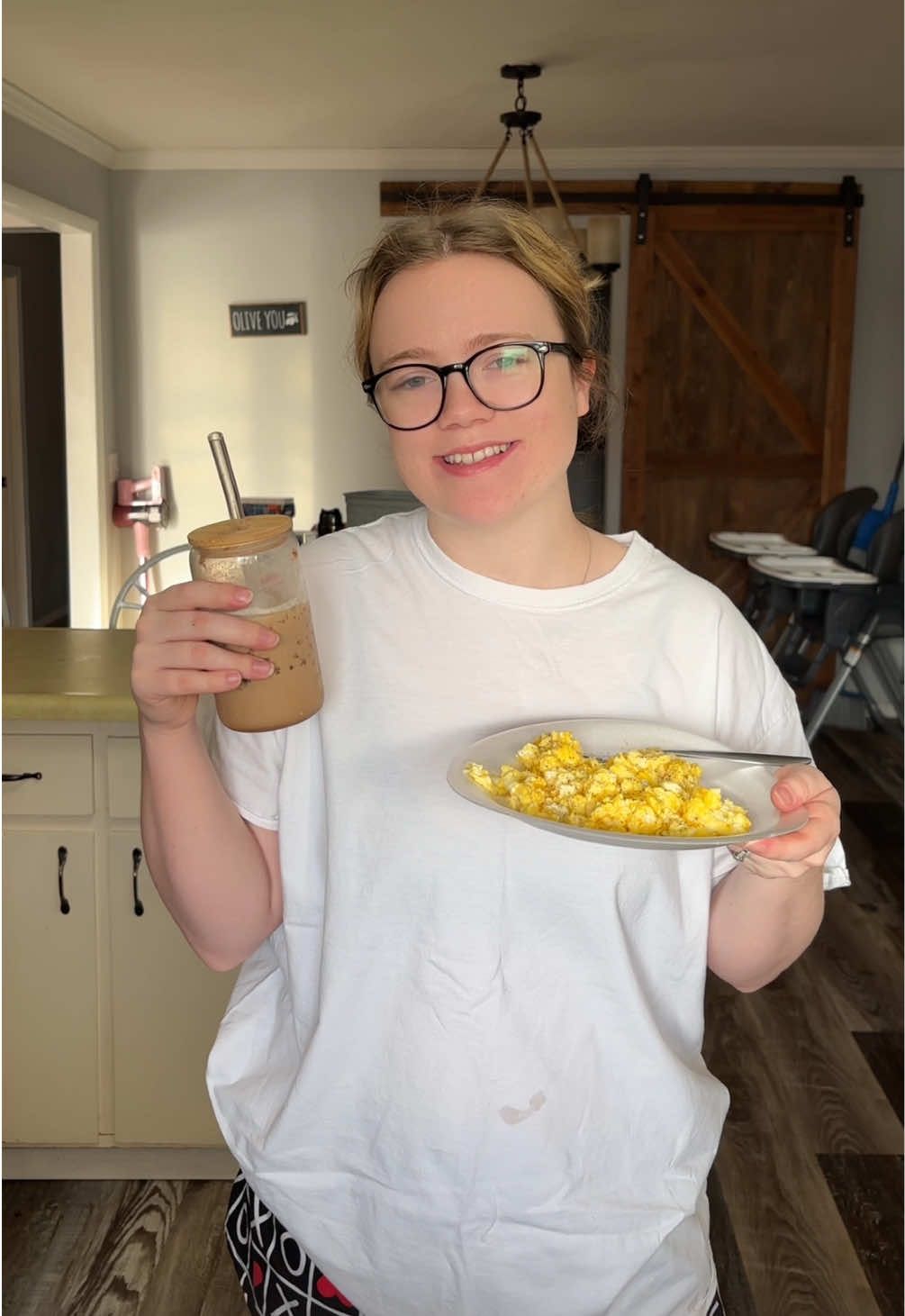 Eggs are my go to breakfast, what’s yours?? 🫶🏼 #twinmom #twins #morningcoffee #breakfast 