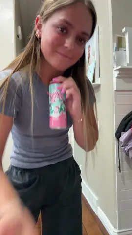 Winter wonderland alani secured! @Alani Nutrition #winterwonderland #alani #utah #fitcheck #fyp 