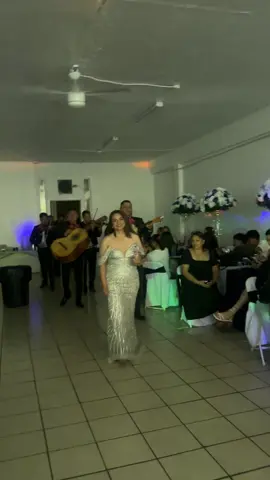 Happy birthday 🎉🎈🎂🎁 sister 