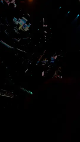 Thời gian  tàn nhẫn ta chỉ biết im lặng…🙂 #fyp #thịnhhành #njr #nhachaymoingay #viral 