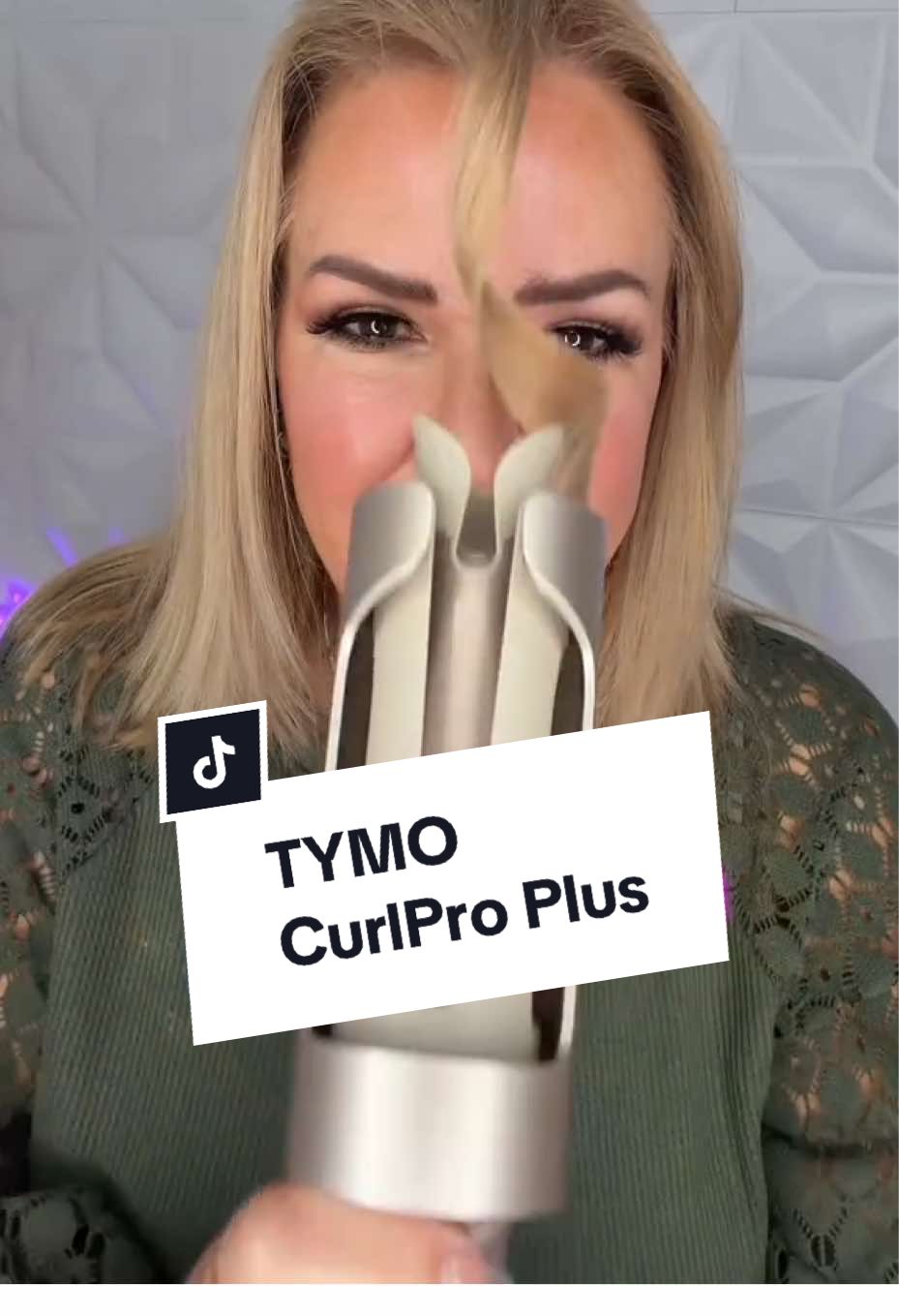 Go from straight to curly so easily with @TYMO BEAUTY US ⁠𝐂𝐮𝐫𝐥𝐏𝐫𝐨 𝐏𝐥𝐮𝐬!  The curls effortlessly release from the 𝐂𝐮𝐫𝐥𝐏𝐫𝐨 𝐏𝐥𝐮𝐬 each and every time. And, not only is every curl perfect, but my curls are shiny, healthy and bouncy due to the 𝐂𝐮𝐫𝐥𝐏𝐫𝐨 𝐏𝐥𝐮𝐬 releasing negative ions helping to reduce damage while increasing shine! 🛒 Want to try? Visit my b•i•o Linktree for my affiliate link and discount code 𝐭𝐨𝐫𝐢𝟐𝟓 #tymobeauty #TYMOSBD #SuperBrandDayBFCM #TymoCurlProPlus #curlscheck  💋𝒯ℴ𝓇𝒾 ℒℯℯ