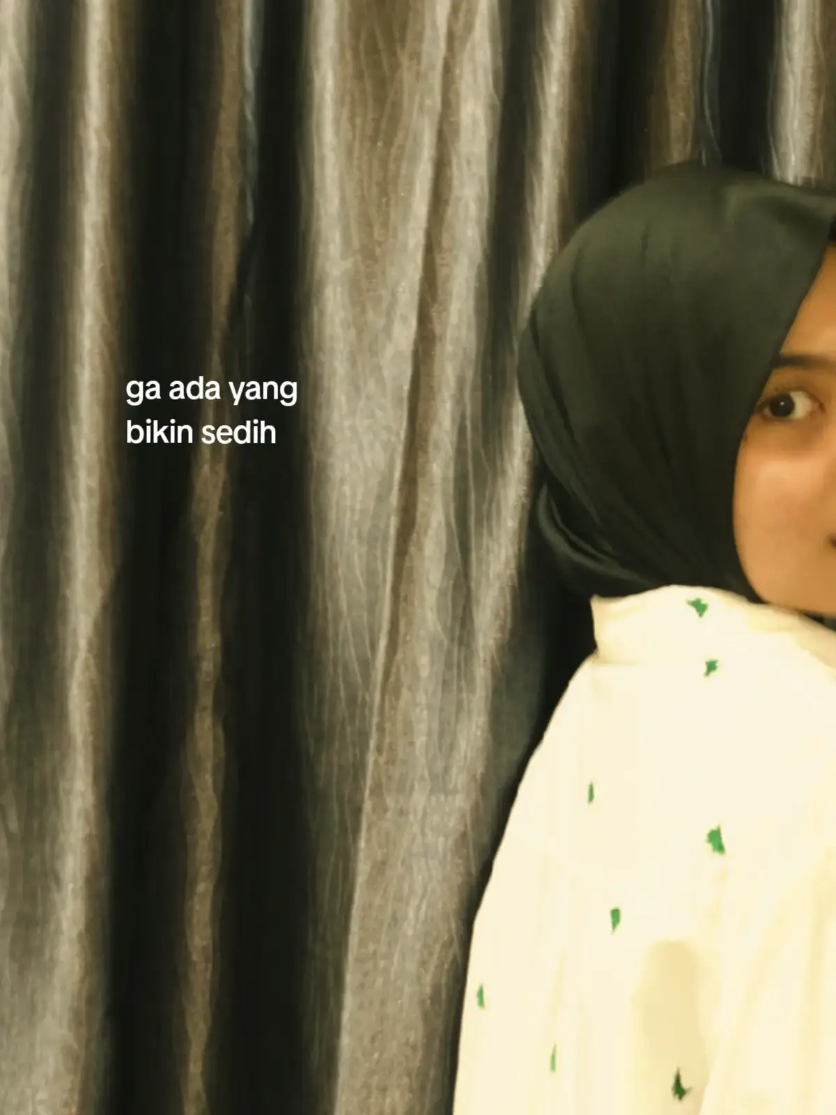 almost the same situation but different story 