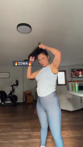 How did you lose your baby weight? Hear me out 🪩 #iowa #iowacreators #iowamom 