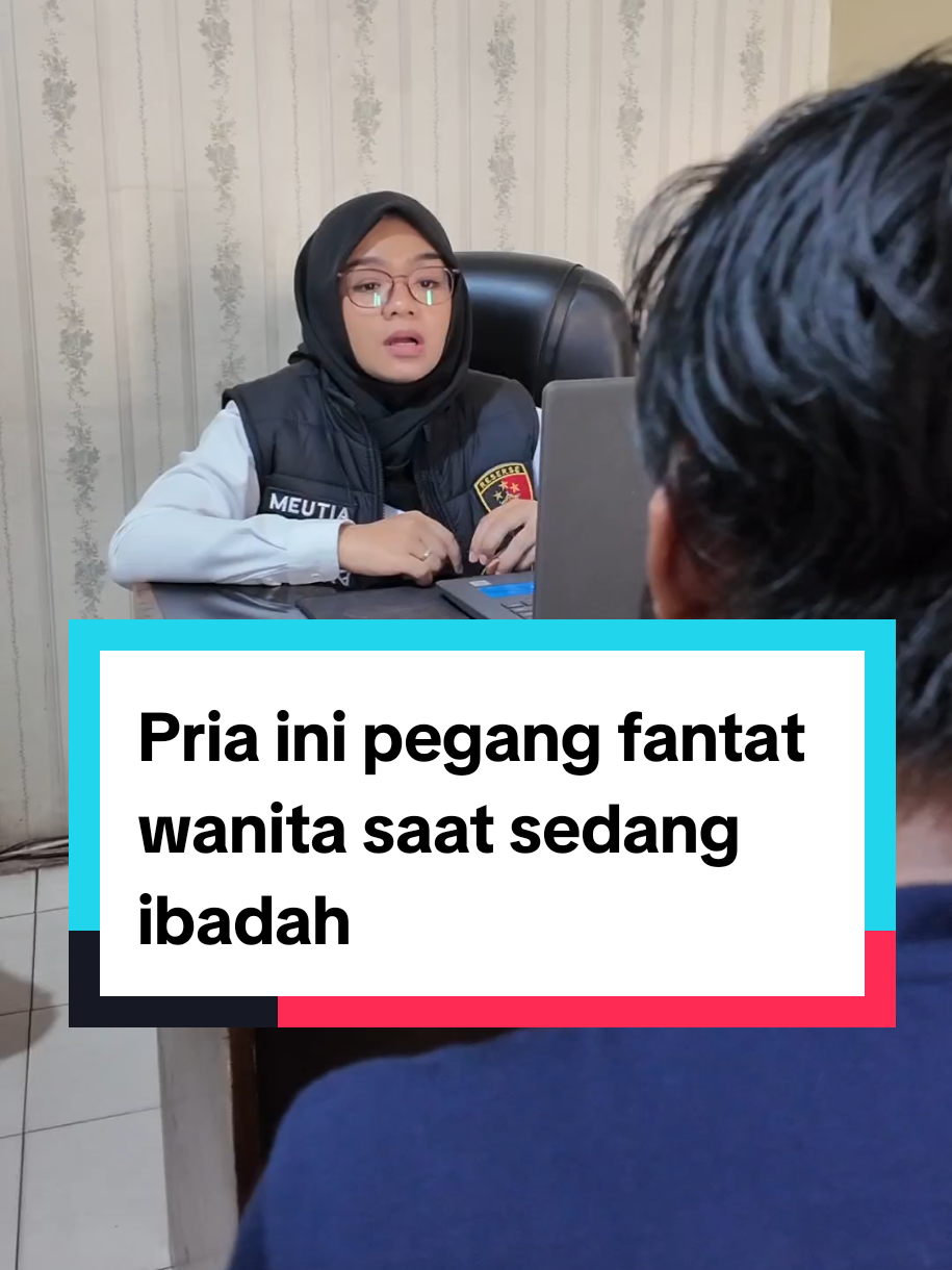 Polwan Cantik @ngmeutia saat introgasi pria yang memegang wanita idamannya saat sedang ibadah#fyp #polisi #lampung #bandarlampung 