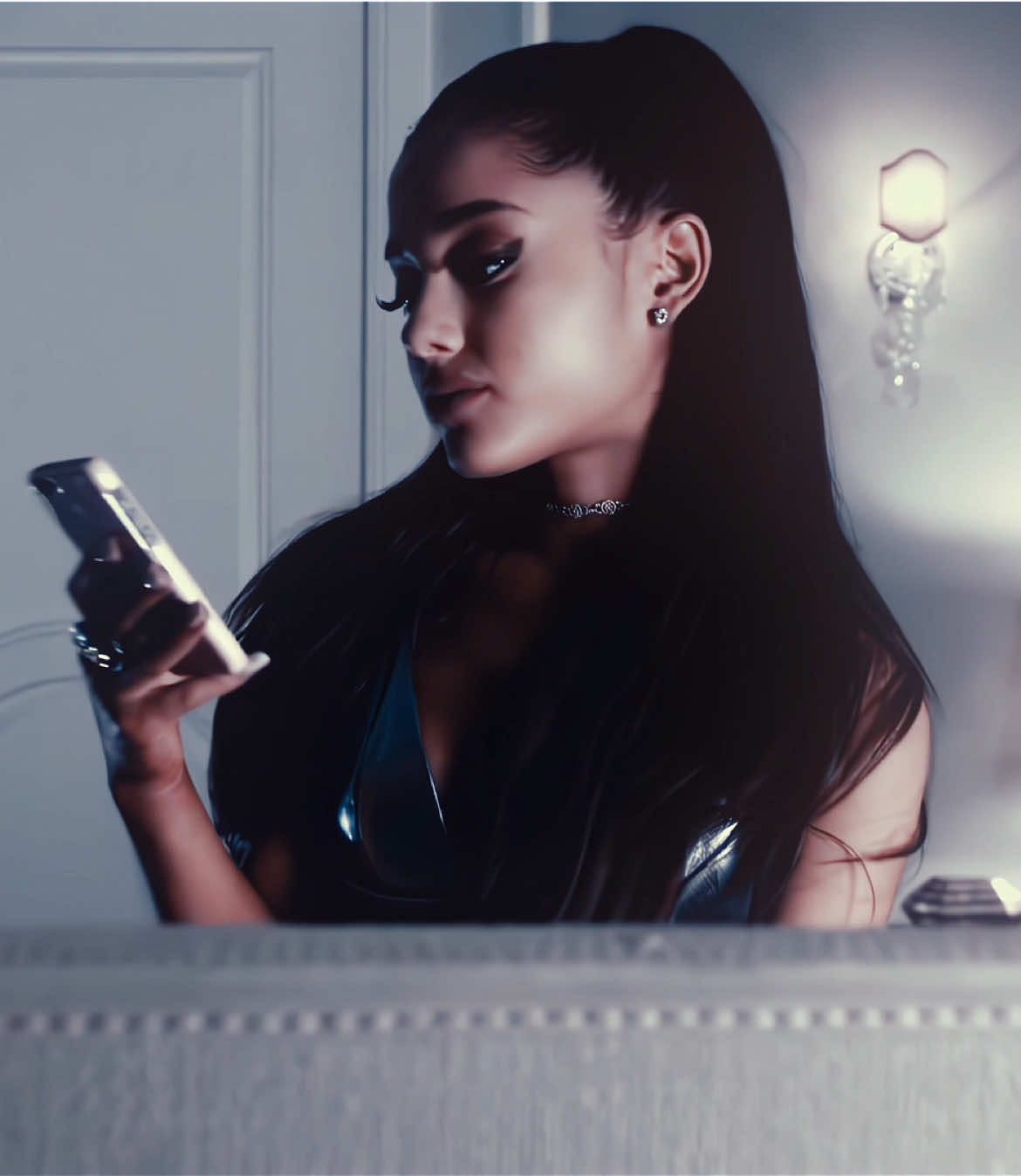 she was THE DREW BARRYMORE of the series #arianagrande #arianagrandeedits #screamqueens #americanhorrorstory #americanhorrorstoryedit ariana grande ahs 13 edit, ariana grande chanel no.2 edit, ariana grande edit 