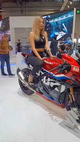 #eicmagirls #eicma #motorcycle #motorevents #hostess
