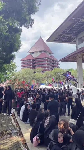 viva biru merah💙❤️ #fasilkomui #paradeui2025 