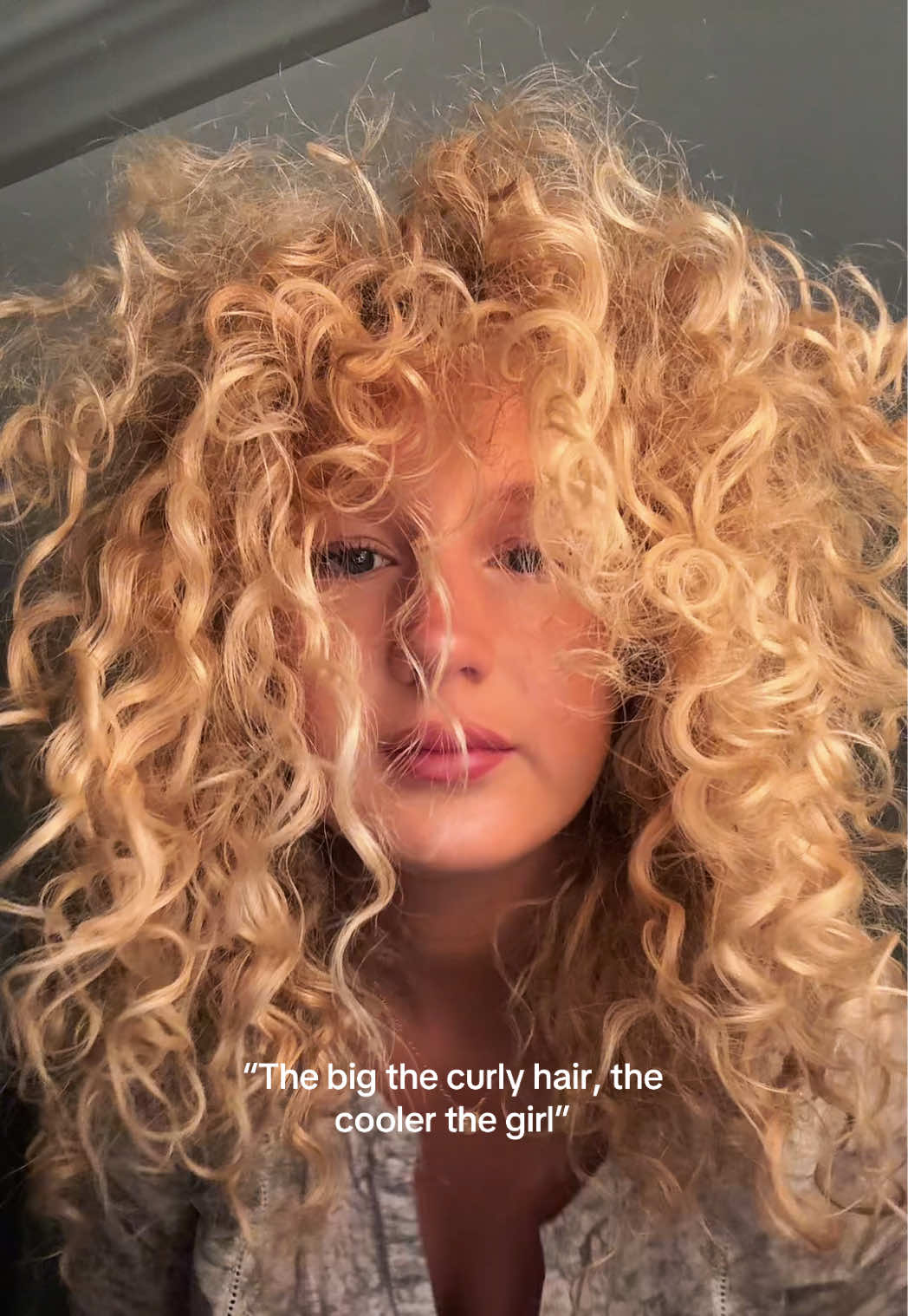 What do we think? I’m a cool? #curls #curltok #curlyhair #hairtok #curly #fyp #forupage 