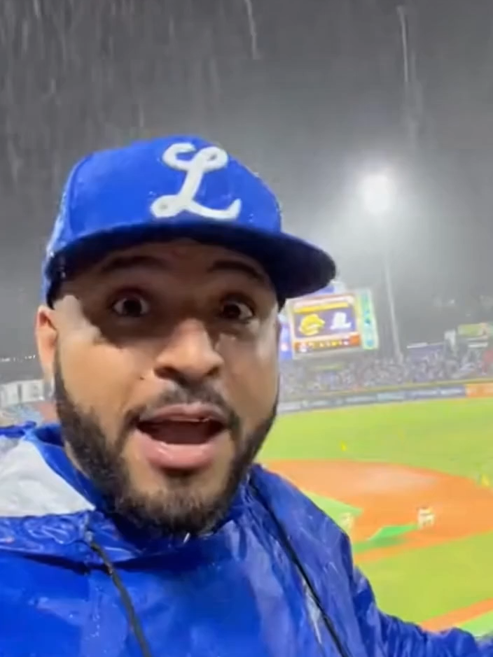 EL LICEY, DANDOLE GRACIAS A LA LLUVIA POR SALVARLOS DE OTRA PELA DE LAS AGUILAS #LIDOM #AGUILASCIBAEÑAS #LICEY #MPALLICEY