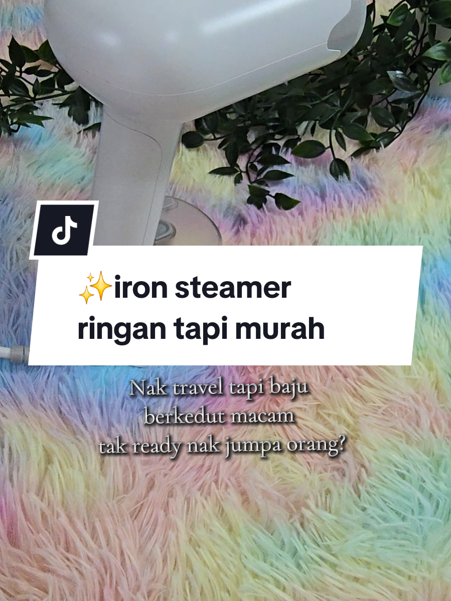 Halah… baju kalau dah berkedut ni, bukan manusia je stres, baju pun malu Nasib baik ada steamer ni Kedut terus lesap macam hutang kawan bila nak bayar. Panas 30 saat je, cepat dari masa crush reply mesej. #simplus #ironsteamer 