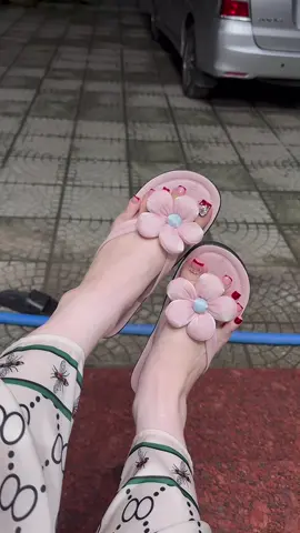 Dép xỏ ngón đính hoa đế bằng chống trượt 🛍️🛒 #xuhuongtiktok #xuhuongtiktok 