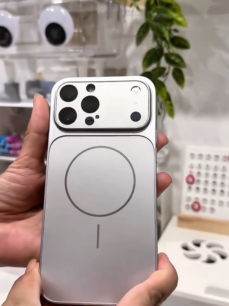 Không cần đổi điện thoại, chỉ cần đổi ốp ✨ – iPhone 17 trong tầm tay! Một chiếc ốp nhỏ, một niềm vui to #opdienthoai #opdienthoaidep #iphone17  #opiphone #oplungiphone 