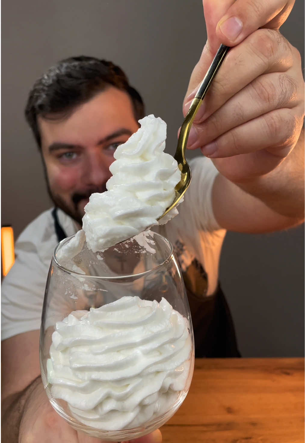 დესერტი 2 ინგრედიენტით ? 😳  #დესერტი #ტკბილი #გოგლიმოგლი #კვერცხი #შაქარი 