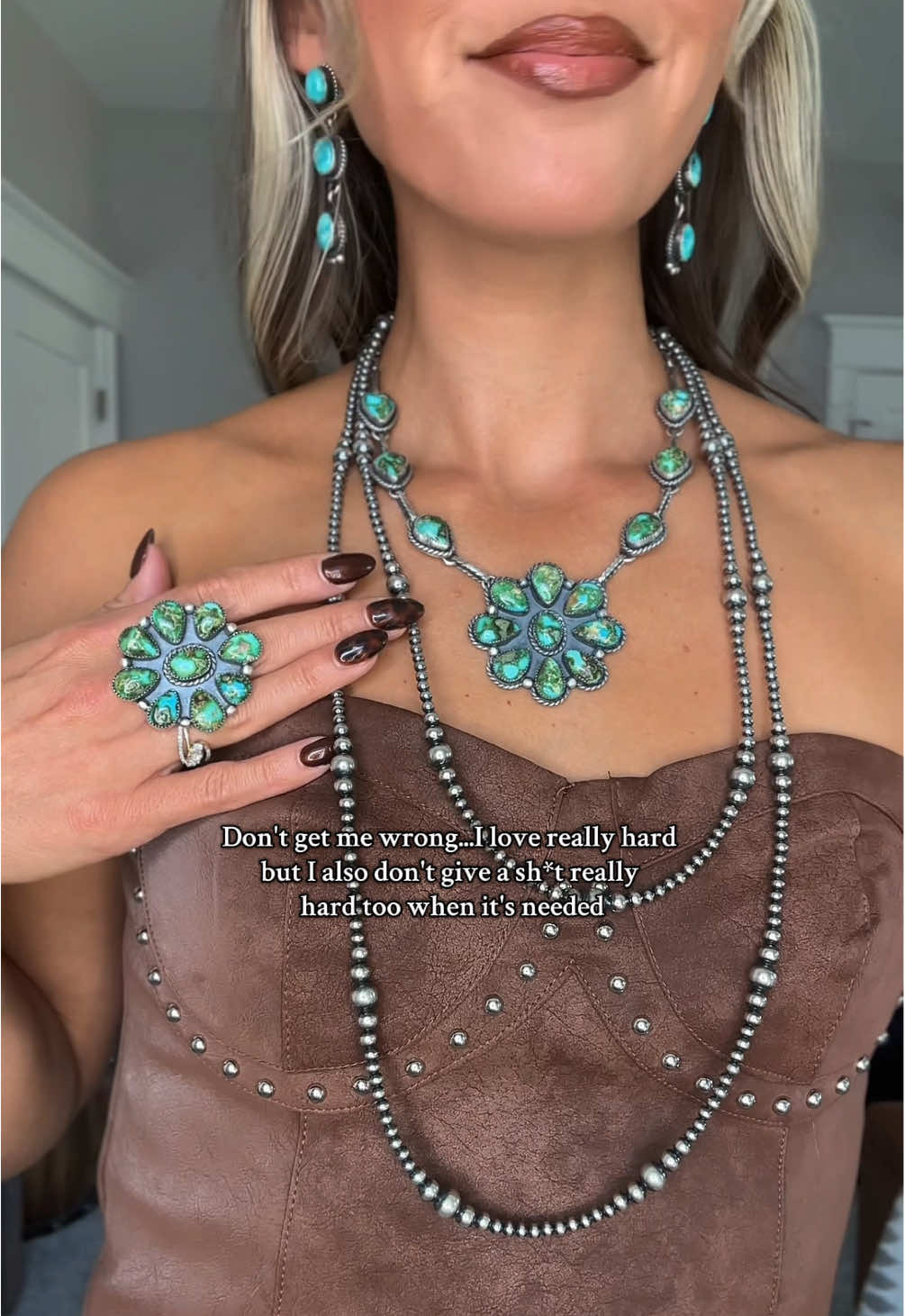 Not me also drooling over this stack #westernfashion #turquoisejewelry 