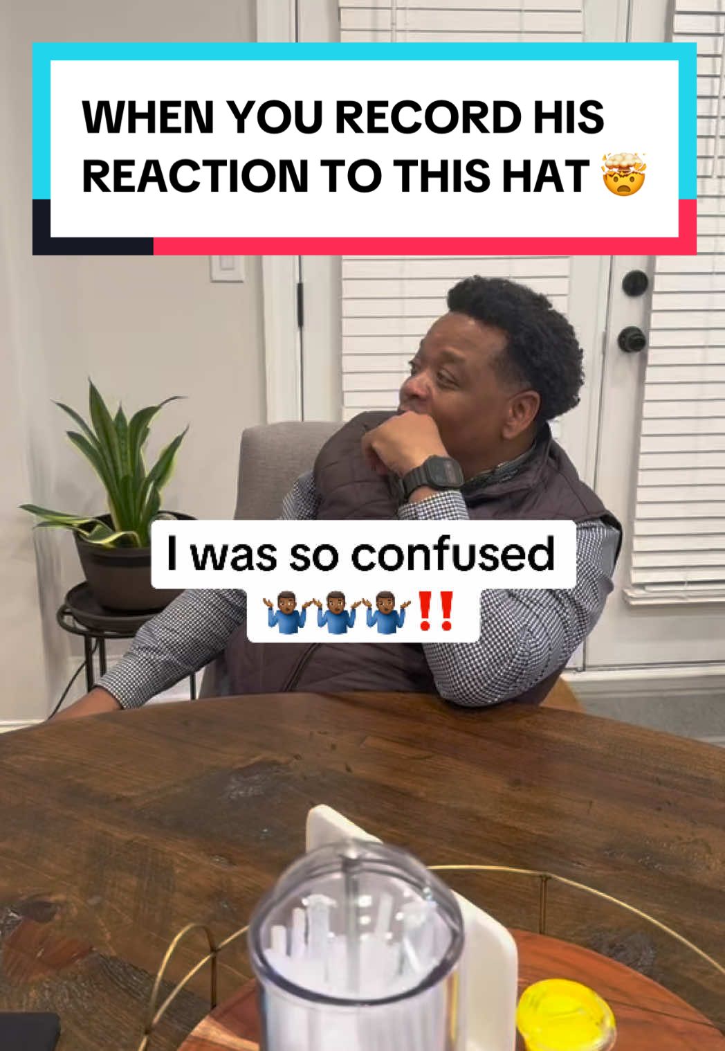 This Bluetooth beanie is so dope and he didn’t know what was going on until he heard it for himself 😂😂😂‼️#bluetooth #bluetoothbeanie #beanie #beanies #hat #listentomusic #techtok #gift #gifts #giftideas #tiktokshopcreatorpicks #tiktokshopblackfriday #tiktokshop #tiktokmademebuyit #fyp 