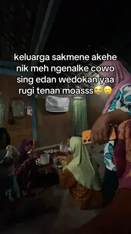 yg pasti” aja😜 btw ini baru 1/4nyoo🥰 #keluargabesar #foryourpage #fypシ゚ #tamuundangan #xyzbca 