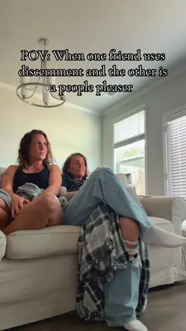 Learning how to understand my pull to people wasn’t about being an extrovert, it was about being lonely. If your a people pleaser you will burn out at some point. This will be the start to your awakening. #discernment #healing #awakening 