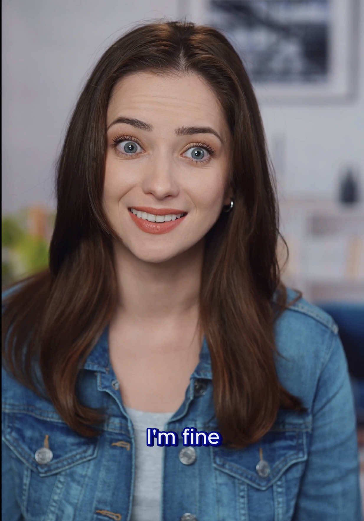 I swear moms have a sixth sense for these moments. 😅❄ @warmwithocoopa #NiceToHoldYou #WarmLovelyOcoopa #Ocoopa #MomAndDaughter #WinterRitual 